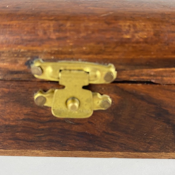 Small Wood and Brass box - Picture 2 of 6